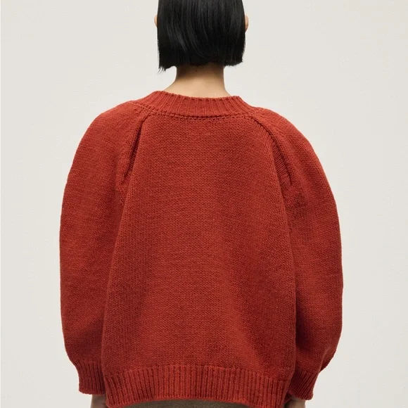 No29 Babaa V-Neck Sweater in Arce - Picture 5 of 9